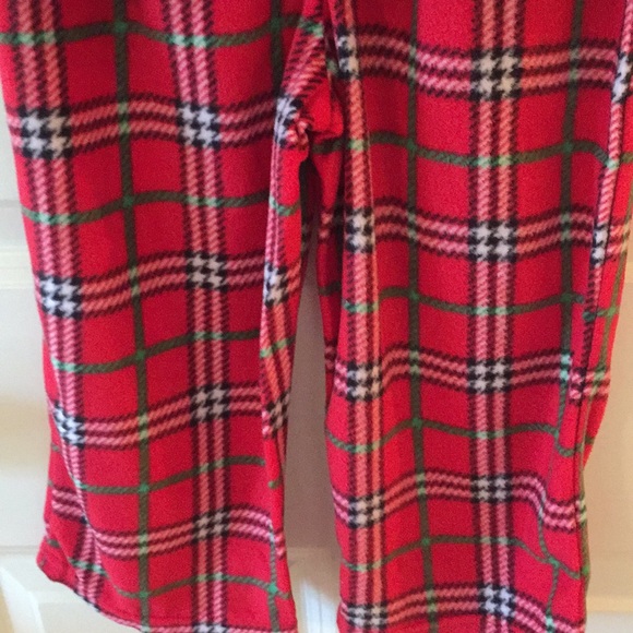 Rudolph pajamas - Picture 3 of 4